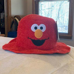 NEW W/ TAGS, SESAME STREET ELMO FLOPPY HAT, BUCKET HAT, MEN, WOMEN AND KIDS